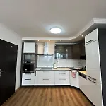 High Rise Cozy 2Brd Flat